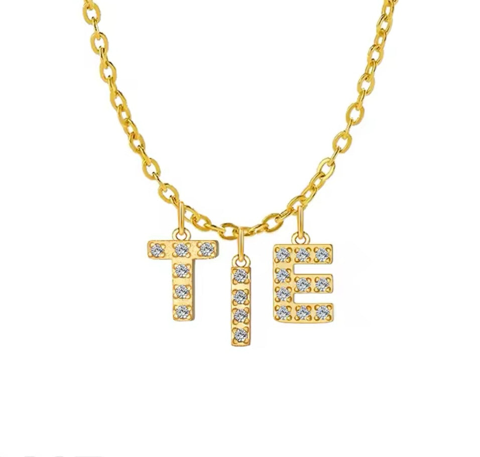 Shiny mini Letter Kette