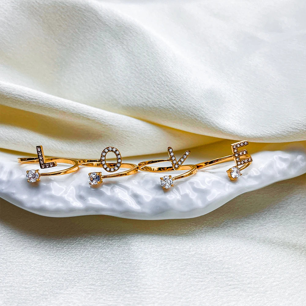 Shiny Letter Ring onesize