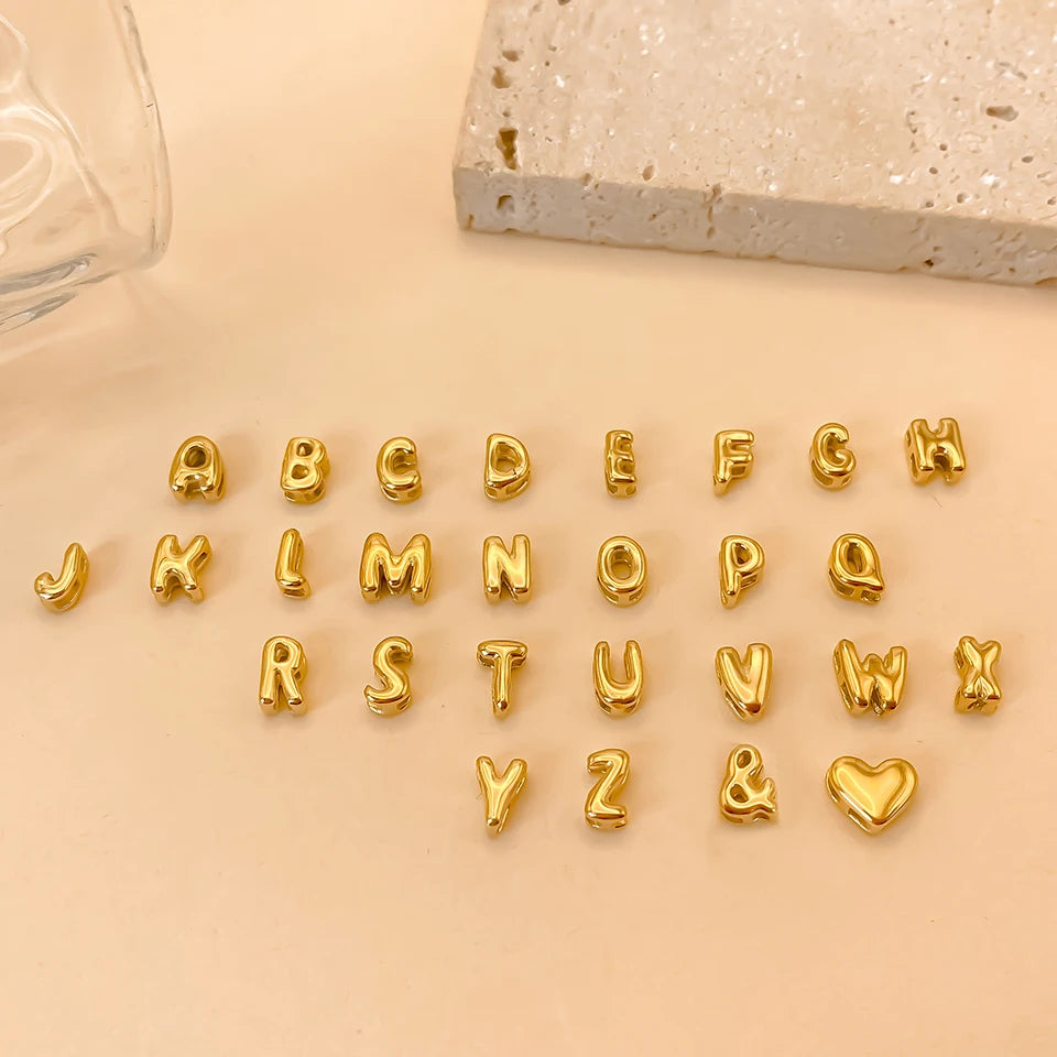 Bubble Letter Charm Kette