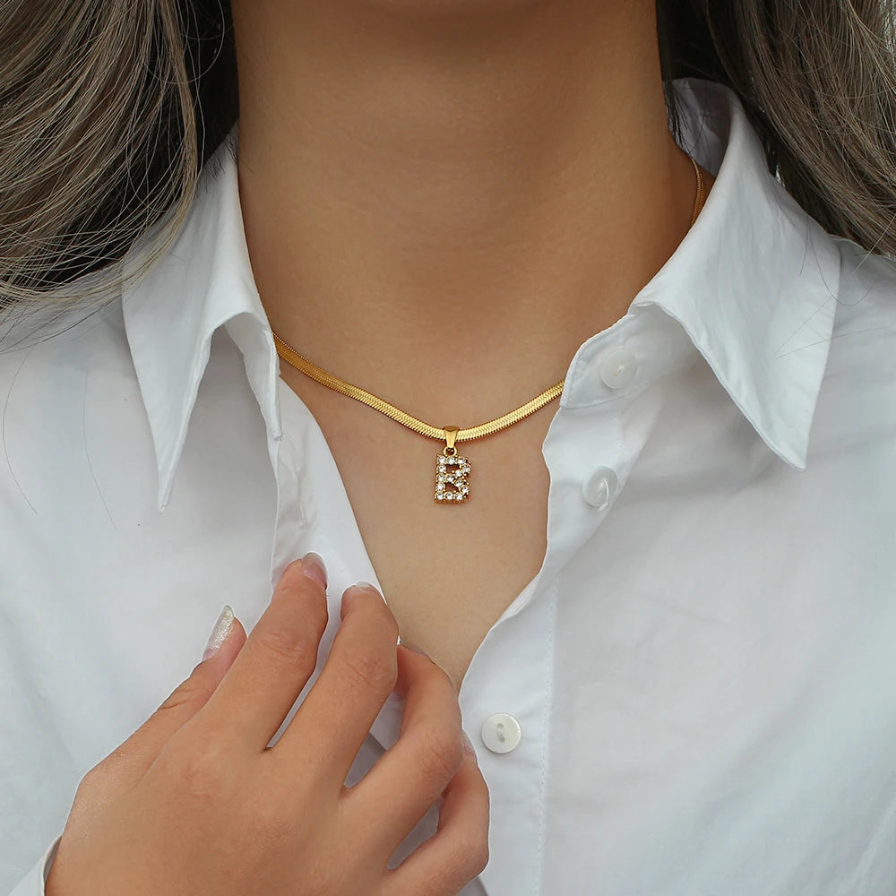 Collier Charm Zircon / Pearl Letter