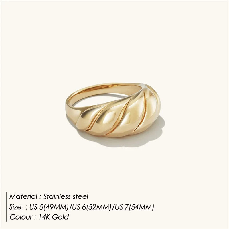 Aurelia Wave Ring