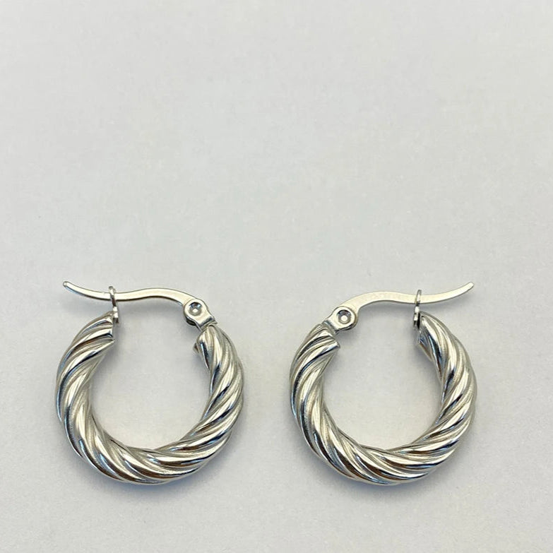 Twisted Bold Hoop Silver Club