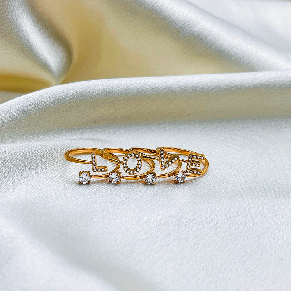 Shiny Letter Ring onesize