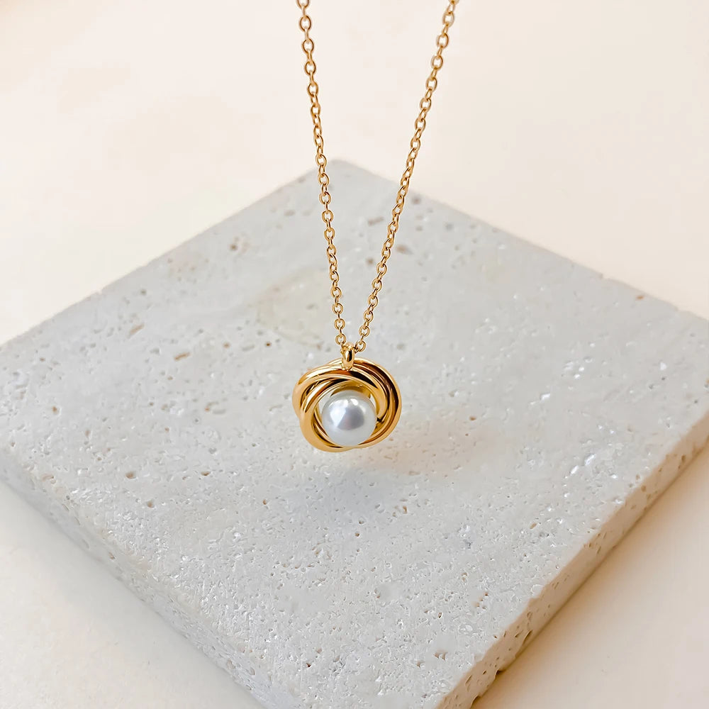 vegan Holiday Pearl Kette