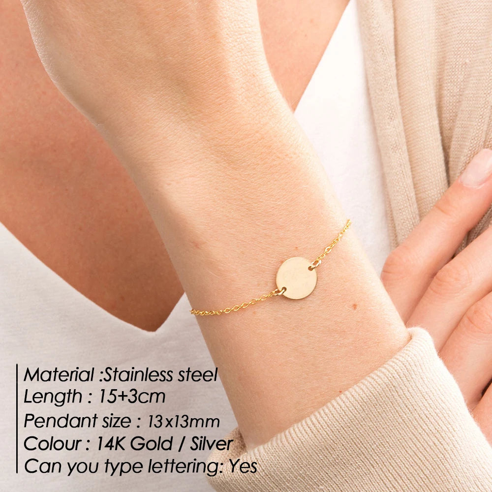 Classis Coin Armband Pravda Font