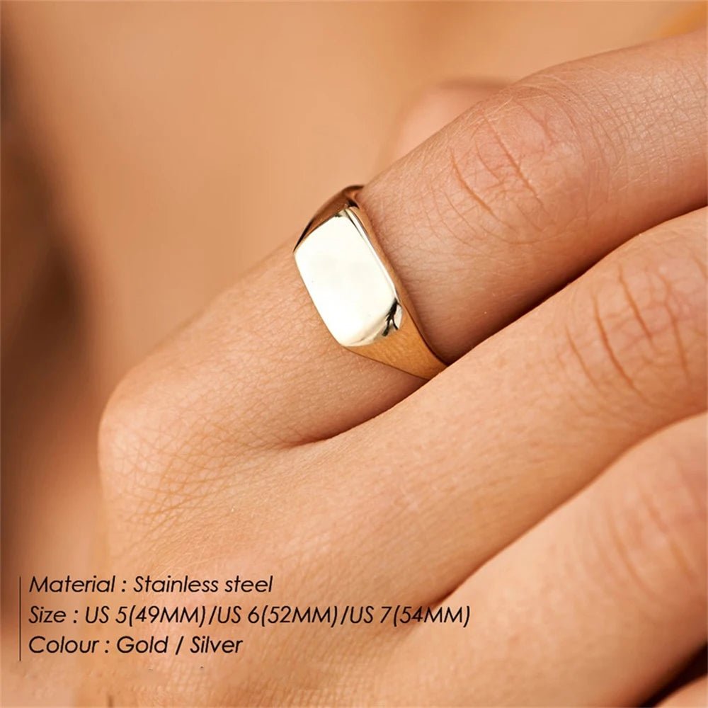 Siegle Minimalist Round Ring