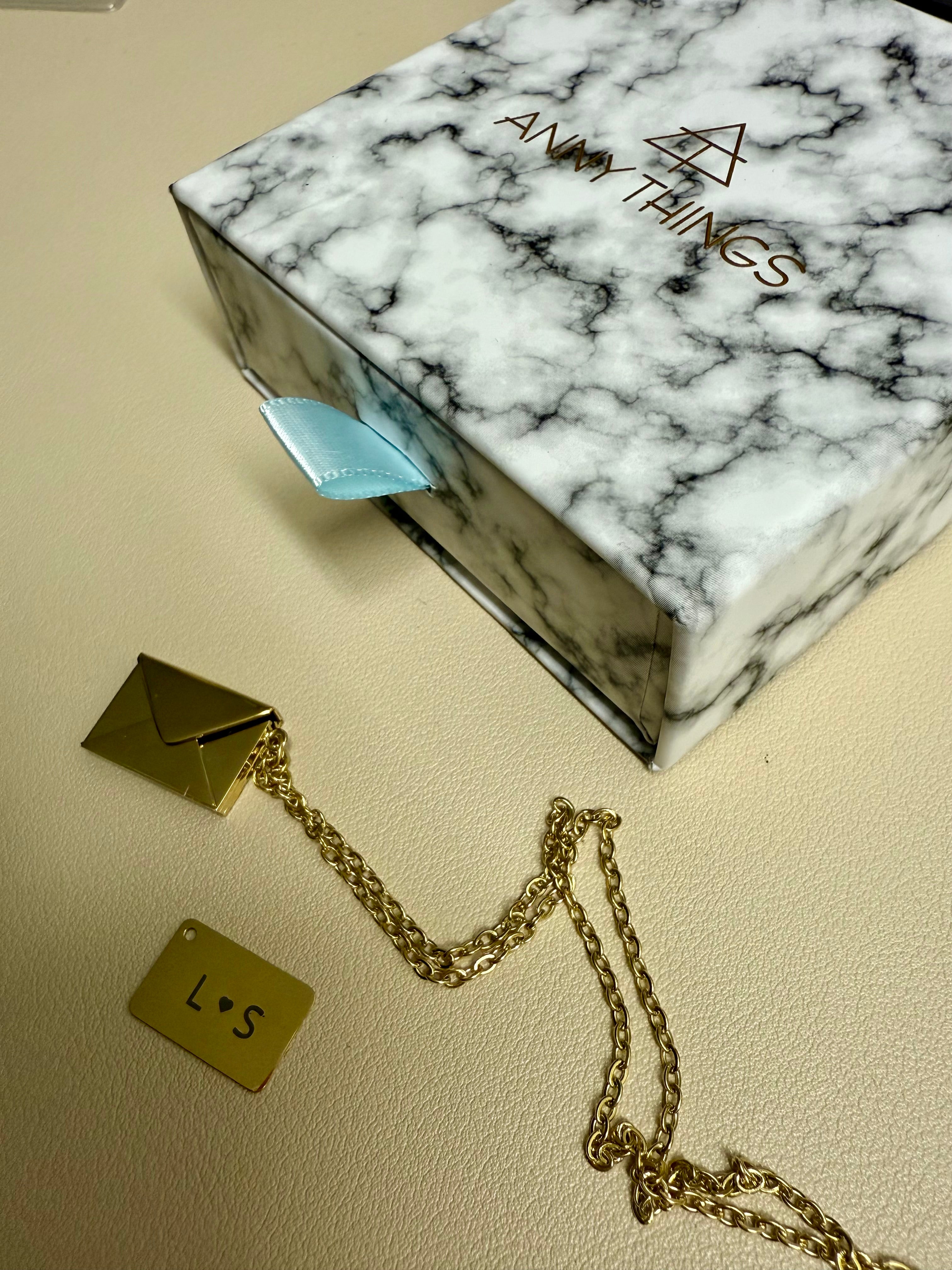 envelope brief Kette