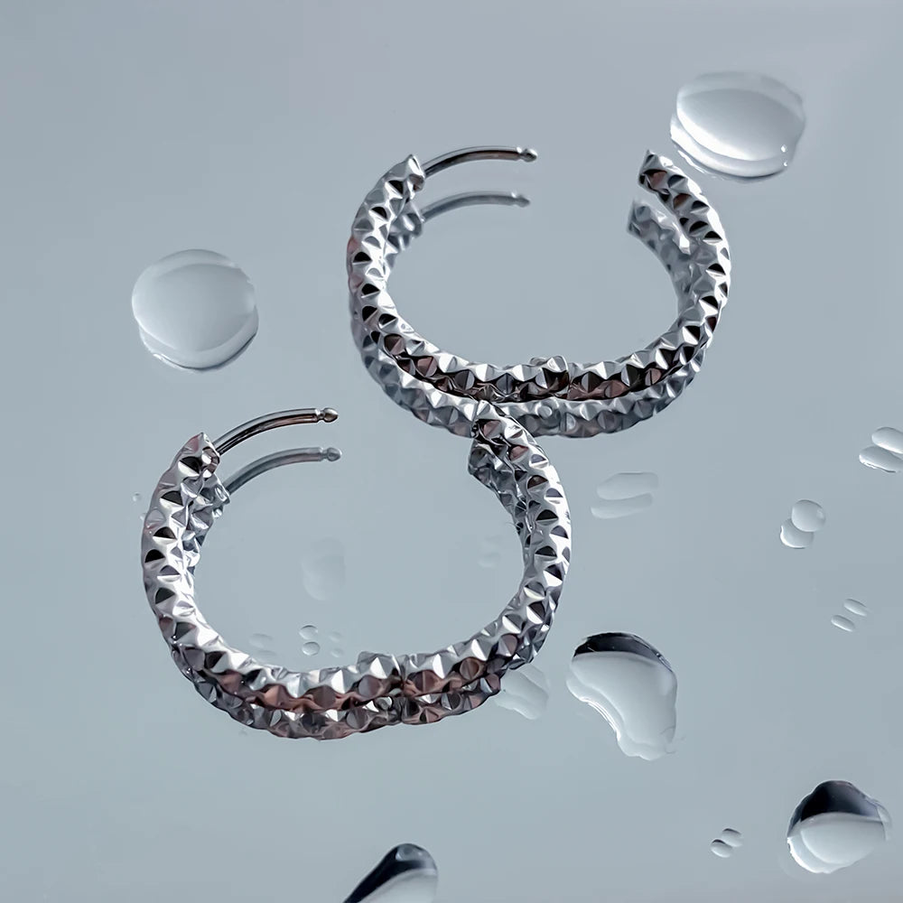 Rivets Hoops