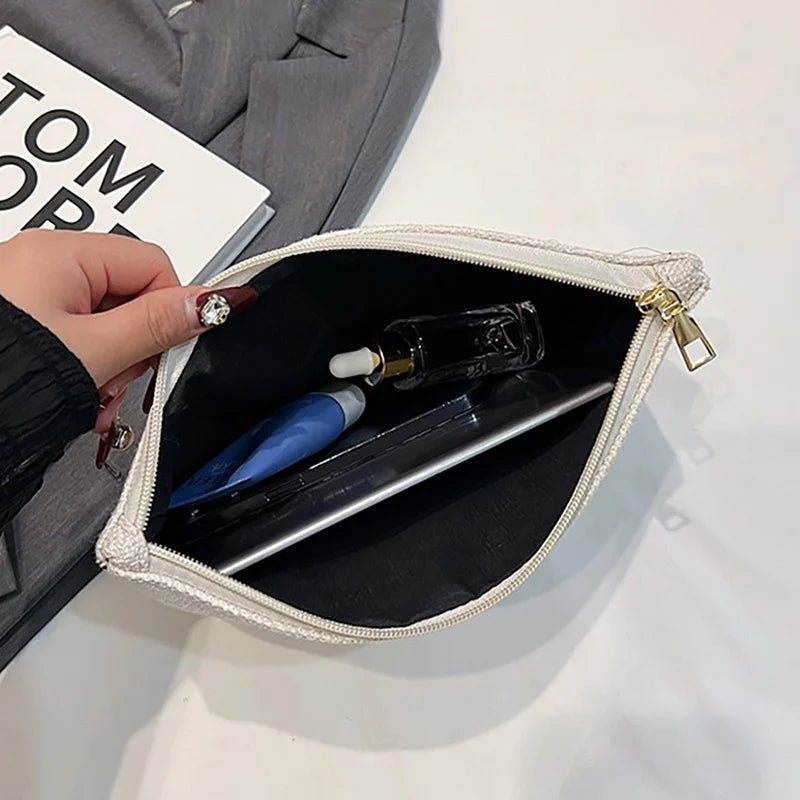 Signature Clutch Cotton-Canva