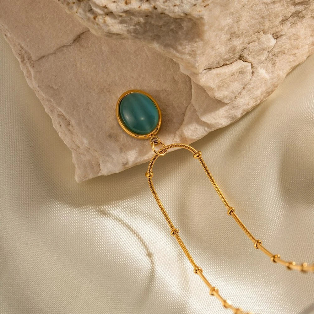 Blue vegan Opal Kette