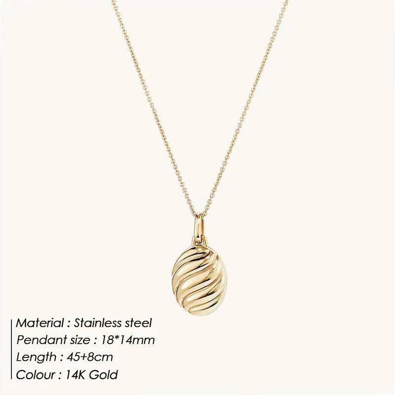 Oval Croissant Kette