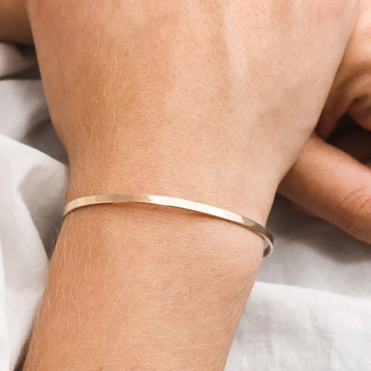 TINY BANGLE